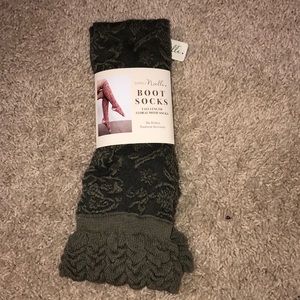 Simply Noelle boot socks